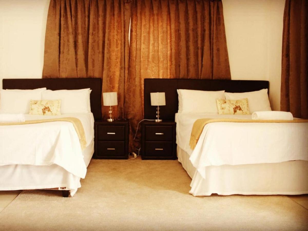 Moshitametsi Guesthouse Kempton Park Bagian luar foto